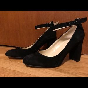 New Marc Fisher Ankle Strap Pumps
